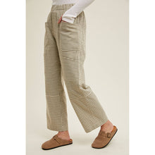 Load image into Gallery viewer, Plaid Muse Pants