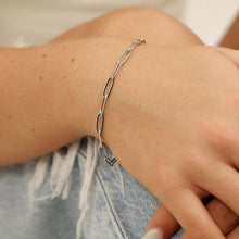 Load image into Gallery viewer, Stainless Steel Paperclip Chain Bracelet: Gold / 7&quot;
