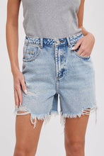 Load image into Gallery viewer, RELAXED MID-LENGTH DENIM SHORTS
