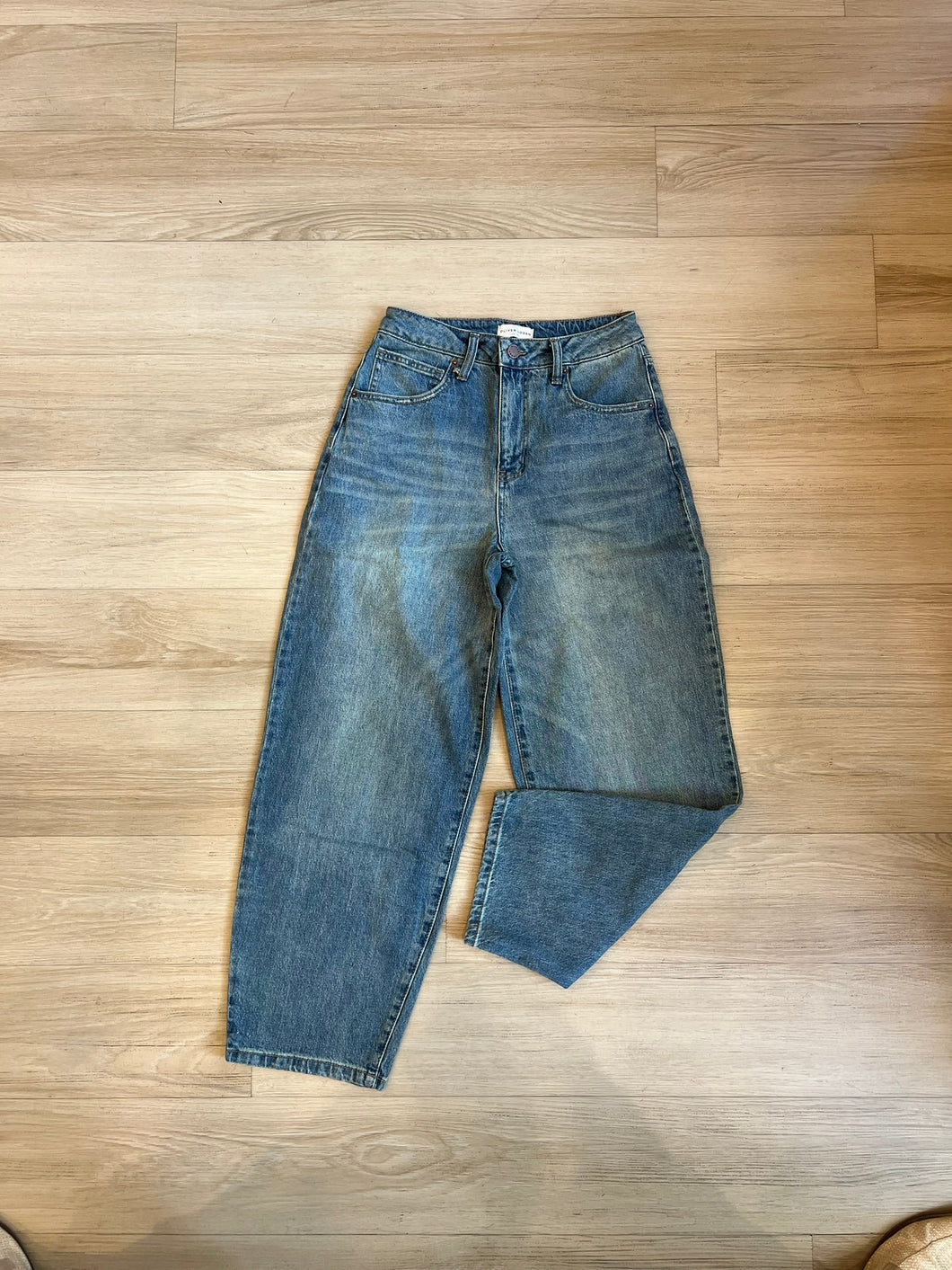 Harlow Vintage