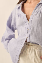 Load image into Gallery viewer, Solid Crinkle Cotton Button Front Shirt
