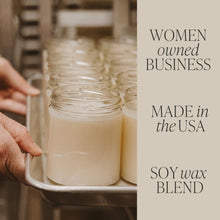 Load image into Gallery viewer, Pumpkin Pie 15 oz Soy Candle
