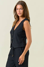 Load image into Gallery viewer, The Everly Textured Knit Zip Vest
