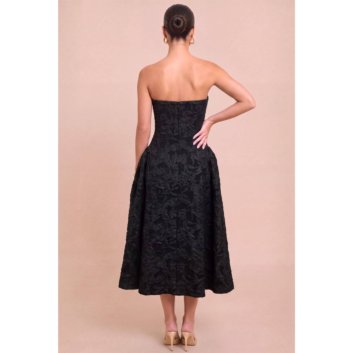 Textured Élan Midi Dress