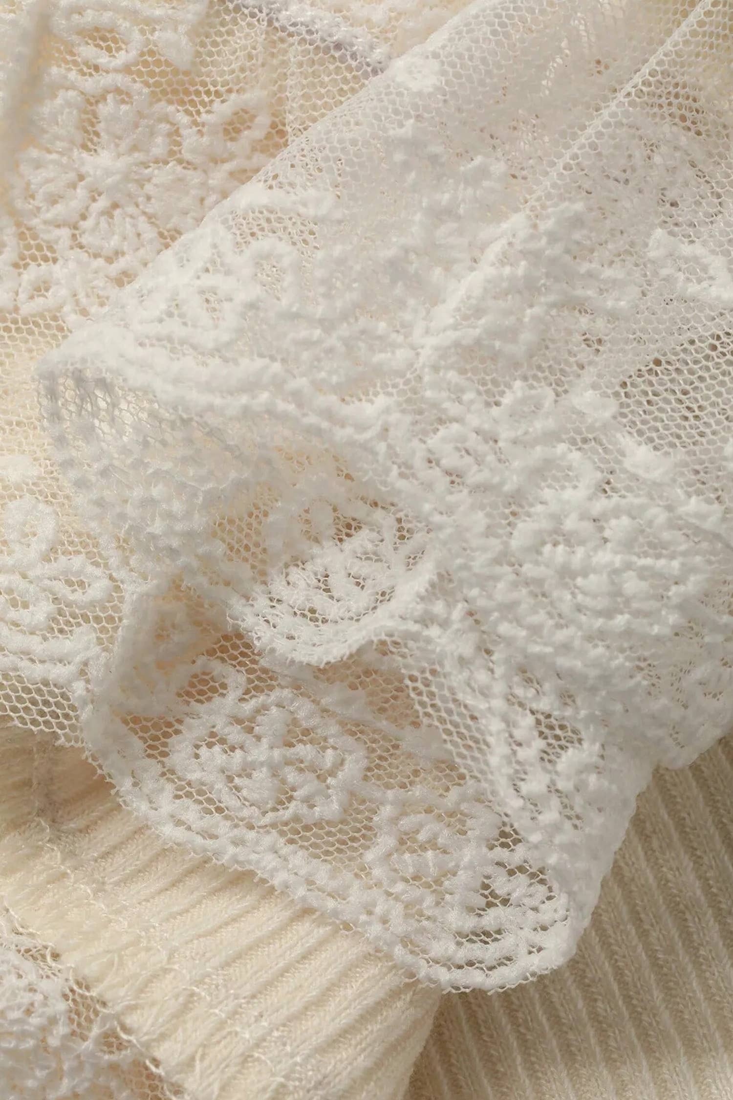 The Delilah Lace Trim Tank