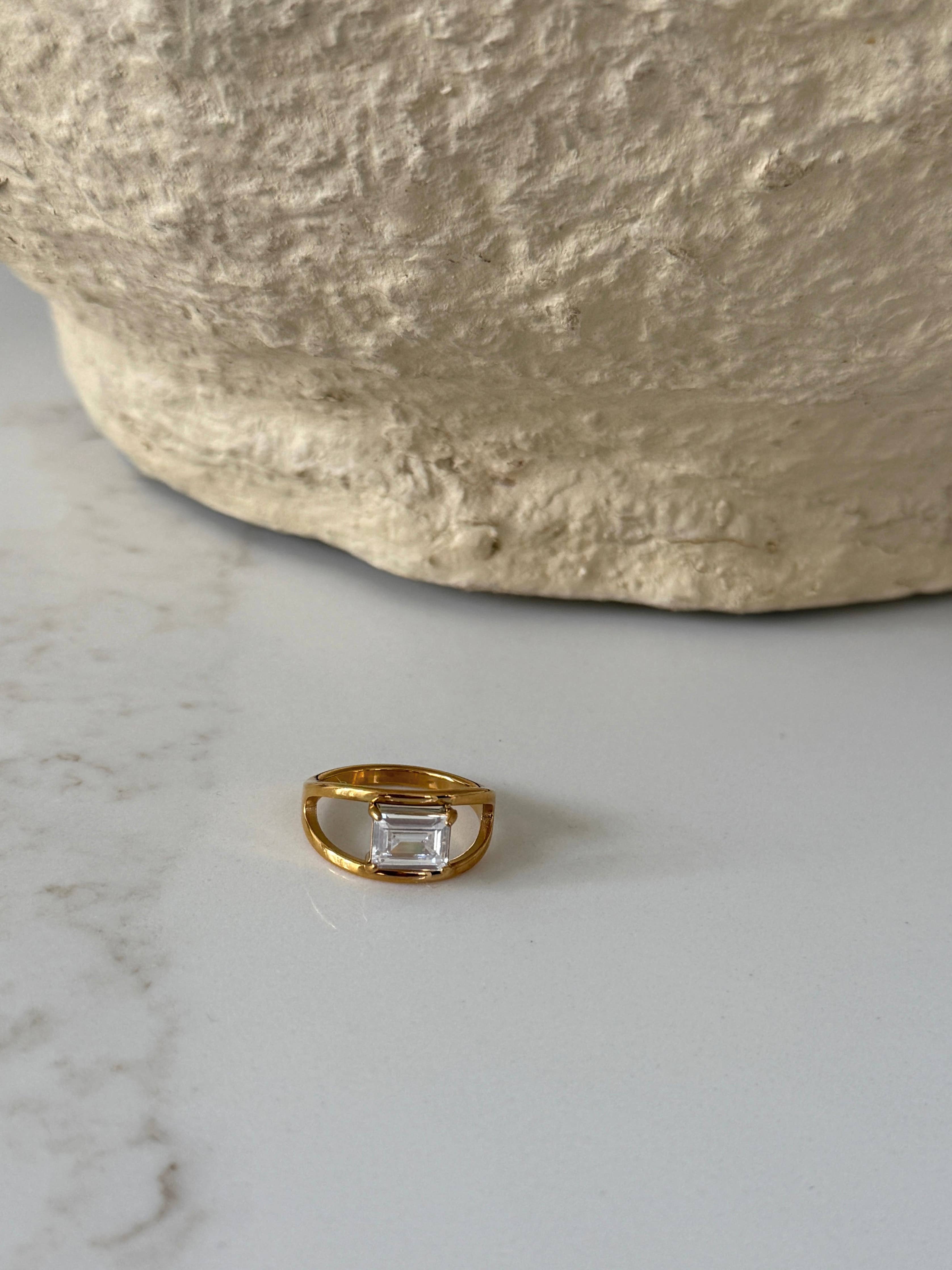 Hannah Ring