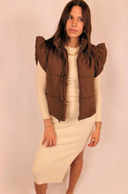 Load image into Gallery viewer, Flutter Sleeve Brown Vest
