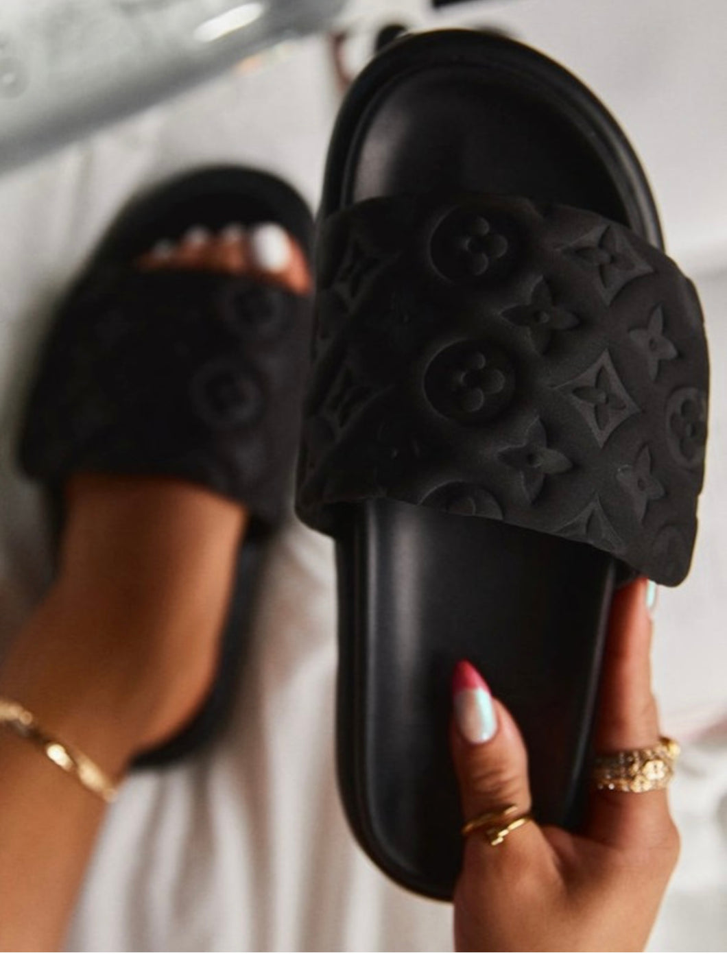 Monogramed Slide