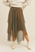 Load image into Gallery viewer, Metallic Mesh Pleated Skirt
