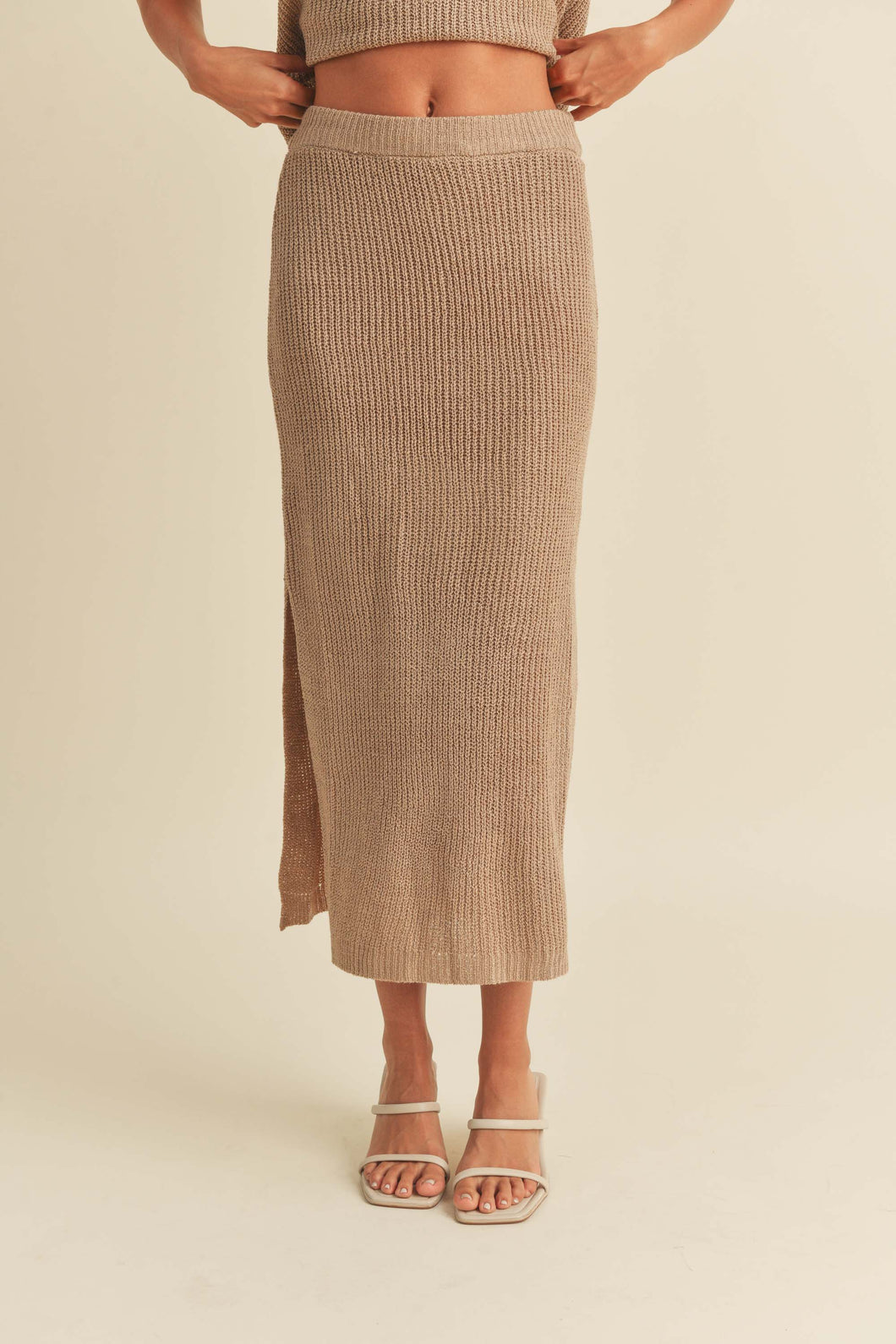 KNITTED MIDI LENGHT SKIRT